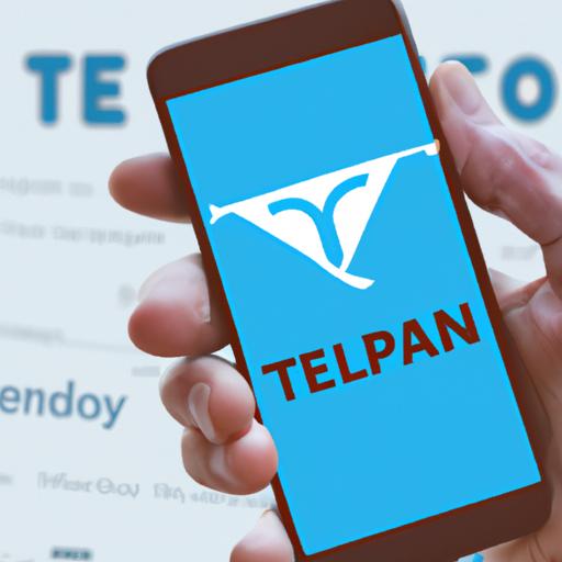 Một người đang cầm một chiếc smartphone với ứng dụng Telegram được mở