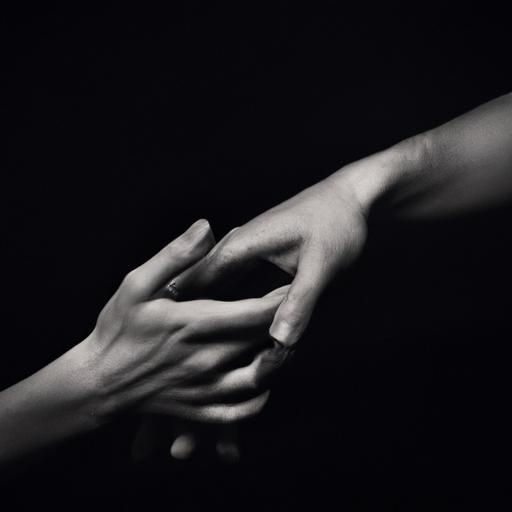 Hai bàn tay đang vươn ra để chạm vào nhau, tượng trưng cho khái niệm Soulmates.